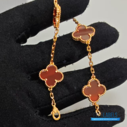 QC VCA Vintage Alhambra Bracelet in Yellow Gold with Carnelian