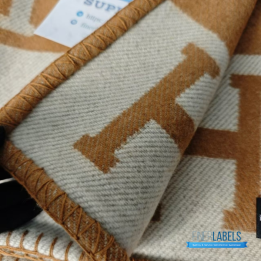 QC Hermès Avalon Blanket in ecru and camel