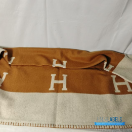 QC Hermès Avalon Blanket in ecru and camel