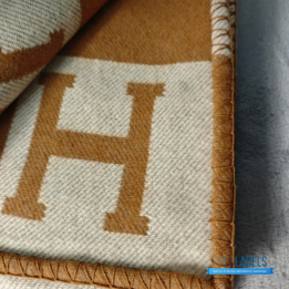 QC Hermès Avalon Blanket in ecru and camel