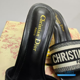 QC Christian Dior Dway Slide Heels
