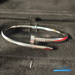 Cartier Juste un Clou bangle