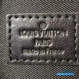 QC Louis Vuitton Messenger Voyager PM