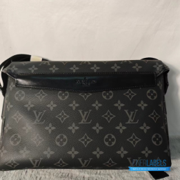 QC Louis Vuitton Messenger Voyager PM