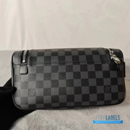QC Louis Vuitton Damier Graphite Toiletry Pouch
