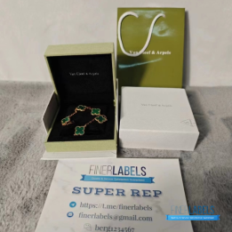 QC VCA Vintage Alhambra Green Earrings