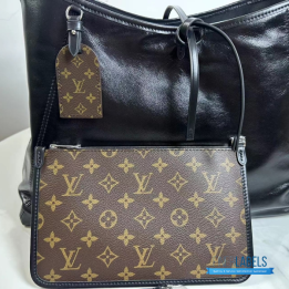 QC Louis Vuitton CarryAll Vibe MM Handbag