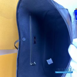 QC Louis Vuitton CarryAll Vibe MM Handbag