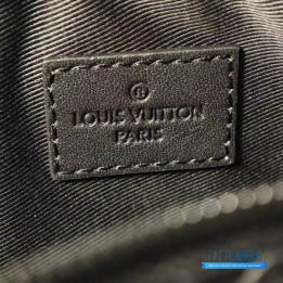 QC Louis Vuitton Alpha Wearable Wallet in Black