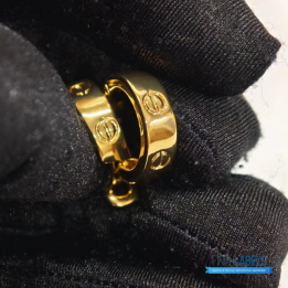 QC Cartier Juste un Clou Hoop Earrings