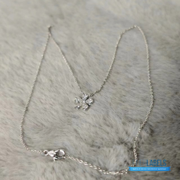 QC VCA Socrate Collection Flower Pendant Necklace