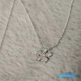QC VCA Socrate Collection Flower Pendant Necklace