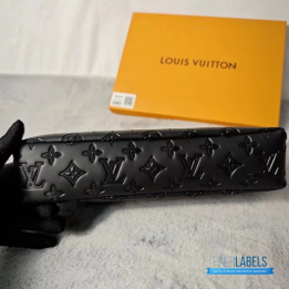 QC Louis Vuitton Pochette Voyage Souple