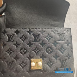 QC Louis Vuitton Pochette Métis Handbag