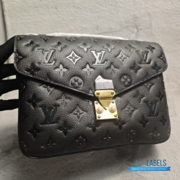 QC Louis Vuitton Pochette Métis Handbag