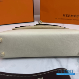 QC Hermès Mini Kelly 20 in Craie and Black Epsom Leather