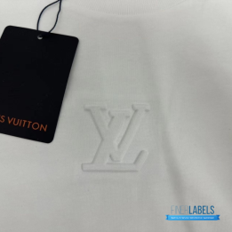 QC Louis Vuitton Embossed LV White T-shirt