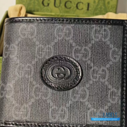 QC Gucci GG Supreme bi-fold wallet