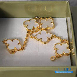 QC  VCA Vintage Alhambra Bracelet in yellow gold with malachite