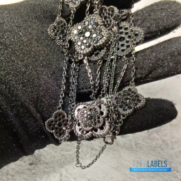 QC VCA Alhambra Necklace with clover motifs