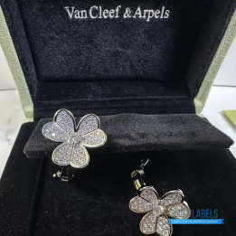 QC VCA Frivole White Gold Diamond Earrings