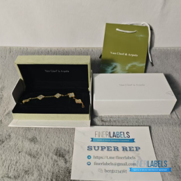 QC VCA Vintage Alhambra 5 Motifs bracelets in 18K yellow gold
