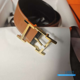 QC Hermès Reversible Belt in a gold-plated H buckle and a leather strap