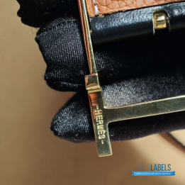 QC Hermès Reversible Belt in a gold-plated H buckle and a leather strap