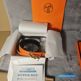 QC Hermès Reversible Leather Belt in a classic H-shaped buckle
