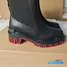 QC Christian Louboutin Marchacroche Dune Chelsea boots in black waxed calf leather