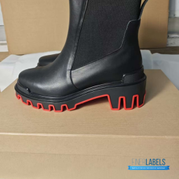 QC Christian Louboutin Marchacroche Dune Chelsea boots in black waxed calf leather