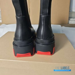 QC Christian Louboutin Marchacroche Dune Chelsea boots in black waxed calf leather