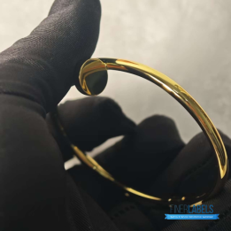 QC Cartier Juste En Clou Gold Bangle