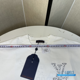 QC Louis Vuitton White Embroidered t-shirt