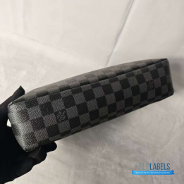 QC Louis Vuitton Pochette Voyage in Damier Graphite canvas