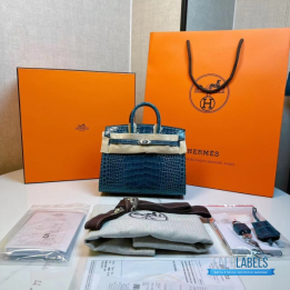 Hermès Birkin Handbag in shiny crocodile leather