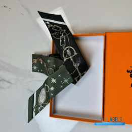 QC Hermès C'est la Fête Twilly Scarf