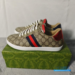 QC Gucci Ace GG Supreme Sneakers