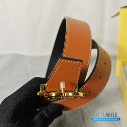 Burberry Reversible TB Belt