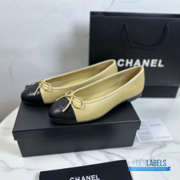 Chanel Ballet Flats in Lambskin Beige and Black