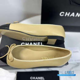 Chanel Ballet Flats in Lambskin Beige and Black