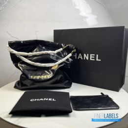Chanel 22 Handbag in Shiny Calfskin Leather