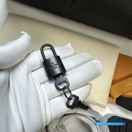 QC LV Keepall Bandoulière 50 Black