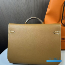 QC Hermès Kelly Dépêches 36 Briefcase in a Gold or Brown Calfskin Leather