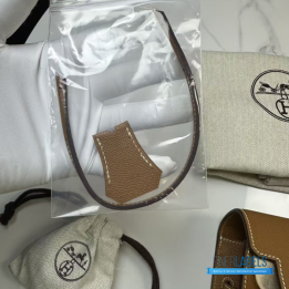 QC Hermès Kelly Dépêches 36 Briefcase in a Gold or Brown Calfskin Leather