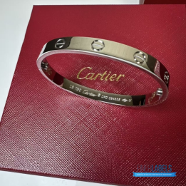 QC Cartier Love Bangle 18 (White Gold)