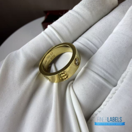 QC Cartier Love Ring + 1 diamond