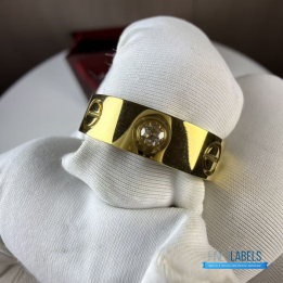 QC Cartier Love Ring + 1 diamond
