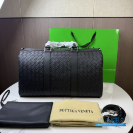 QC BV Intrecciato Leather Duffle - Travel Bag