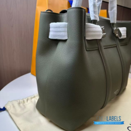 QC LV Georges Tote MM in khaki Grained Calfskin